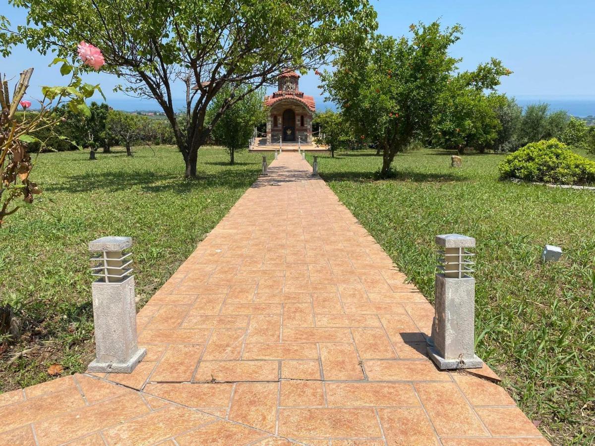 Villa Amfitriti Лептокария Экстерьер фото